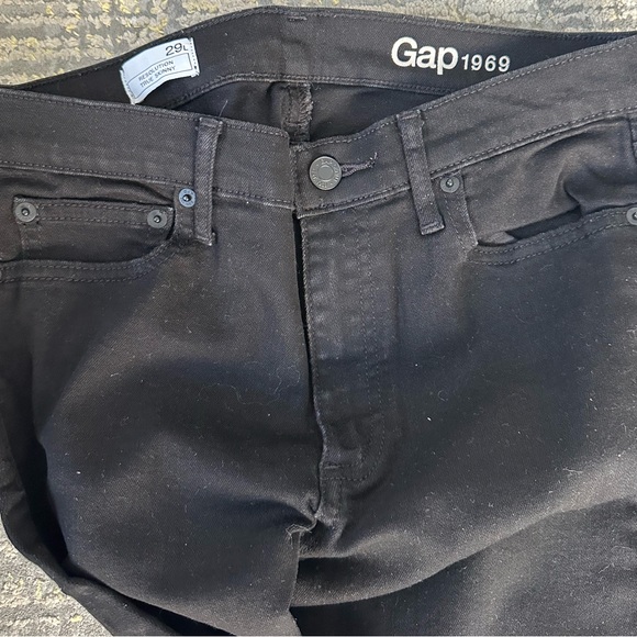 2 Black Skinny Jeans - Picture 2 of 7